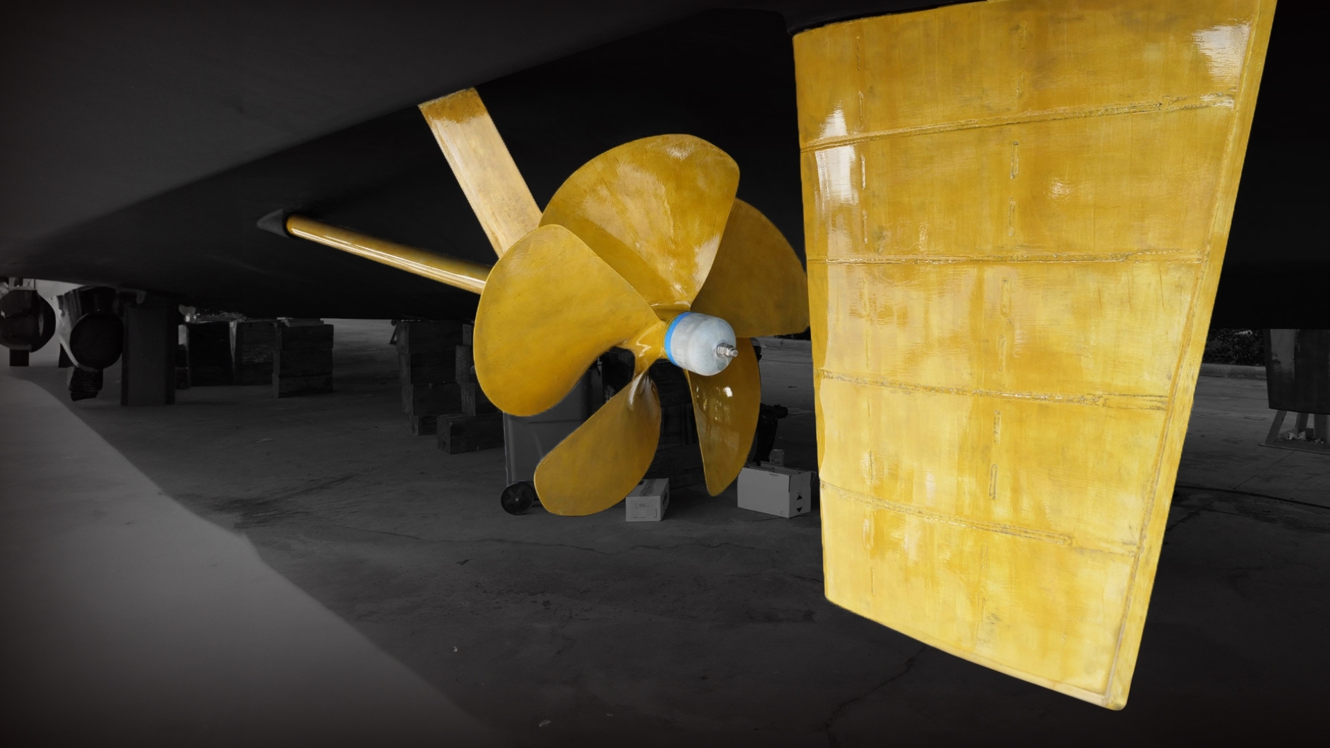 https://propspeed.sgp1.digitaloceanspaces.com/Black-and-Gold-Props/17-Propspeed-for-all-underwater-metals.jpg