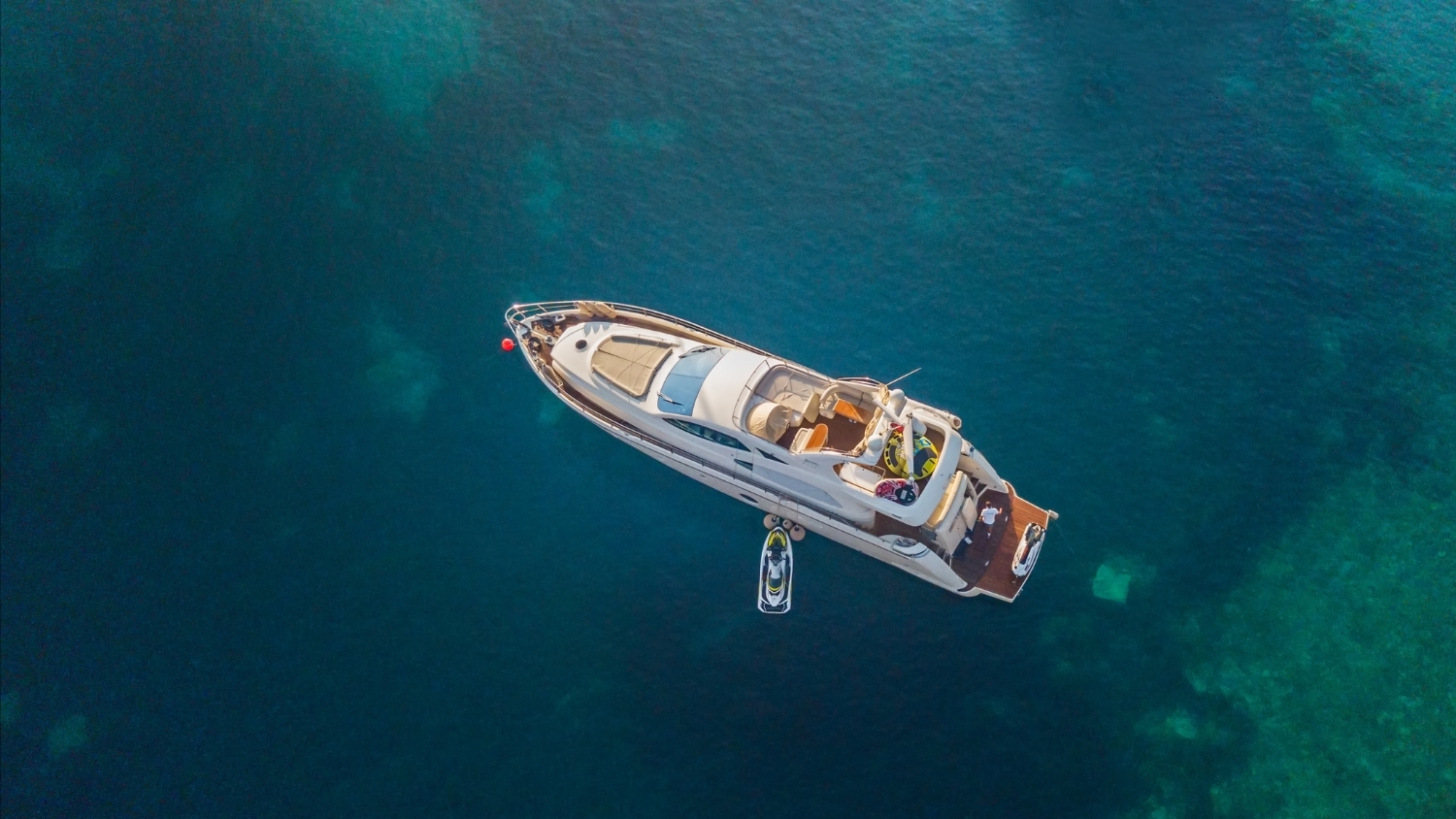 https://propspeed.sgp1.digitaloceanspaces.com/Hero-Images-Singles/Yacht-in-ocean-propspeed.jpg