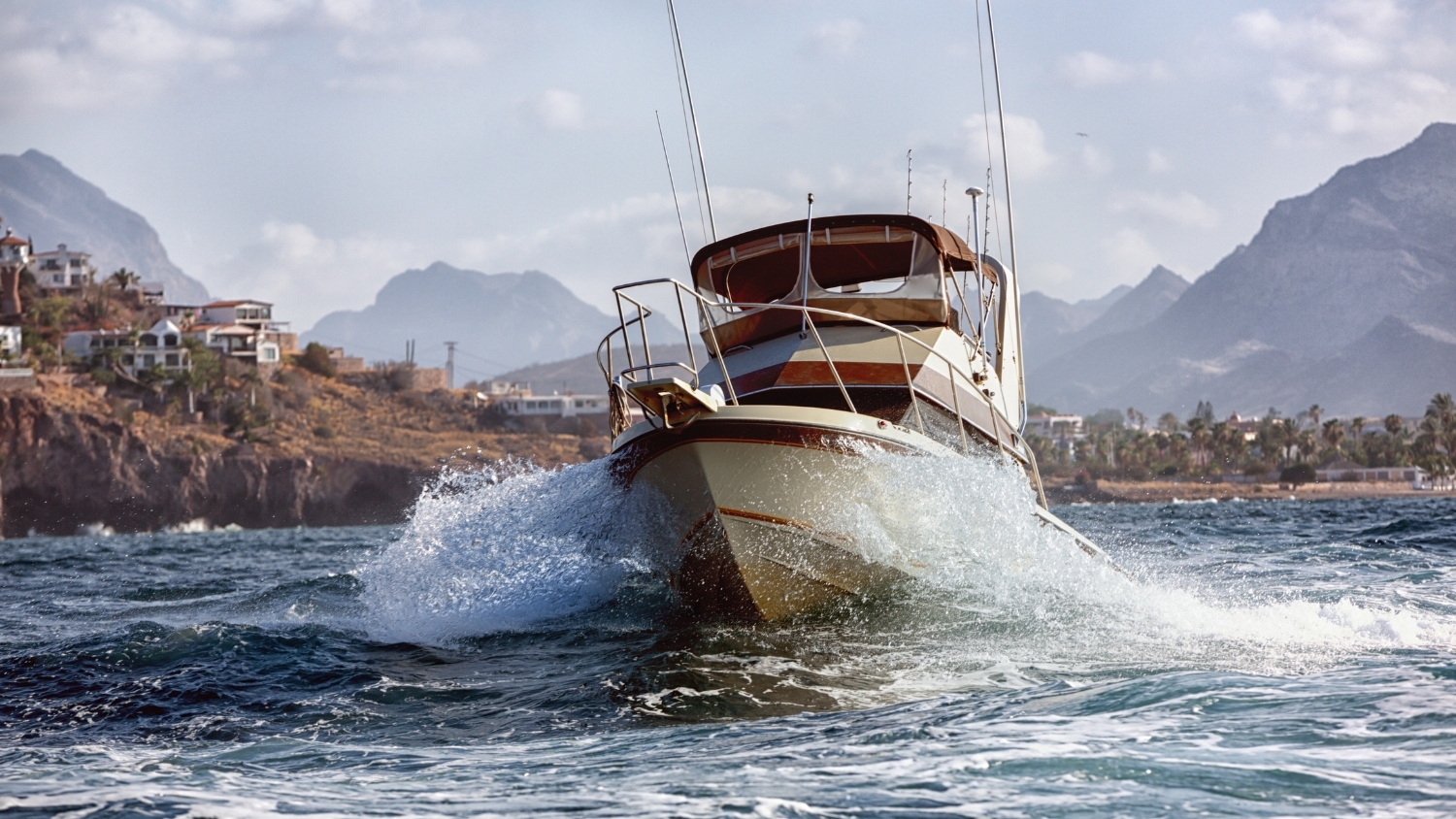 https://propspeed.sgp1.digitaloceanspaces.com/Like-A-Pro/Gallery/10-boat-like-a-pro-Propspeed.jpg