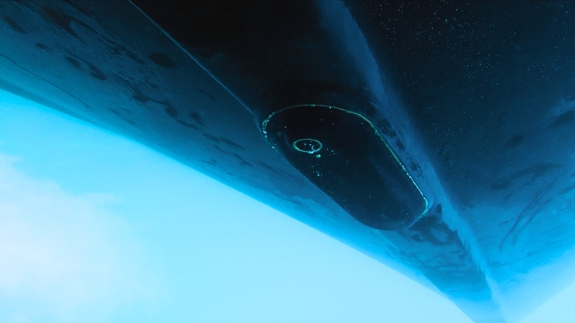 https://propspeed.sgp1.digitaloceanspaces.com/Product-Foulfree/Foulfree-Gallery/6-Transducer-coating-by-Propspeed.jpg