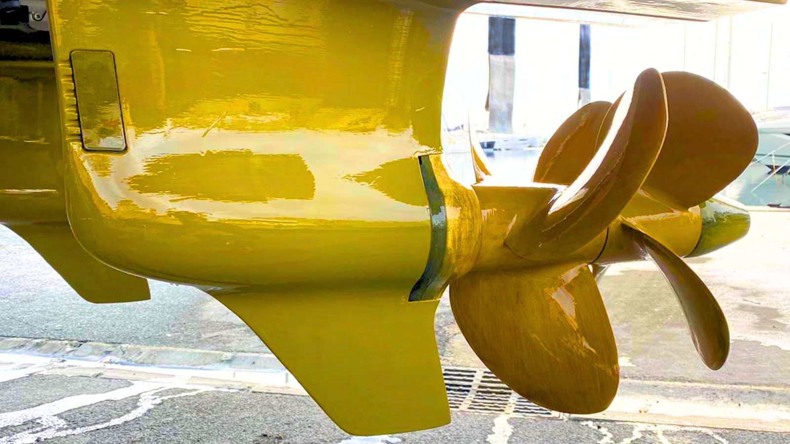 https://propspeed.sgp1.digitaloceanspaces.com/Propspeed-Product/Propspeed-Gallery/16-Propspeed-on-stern-drive.jpg