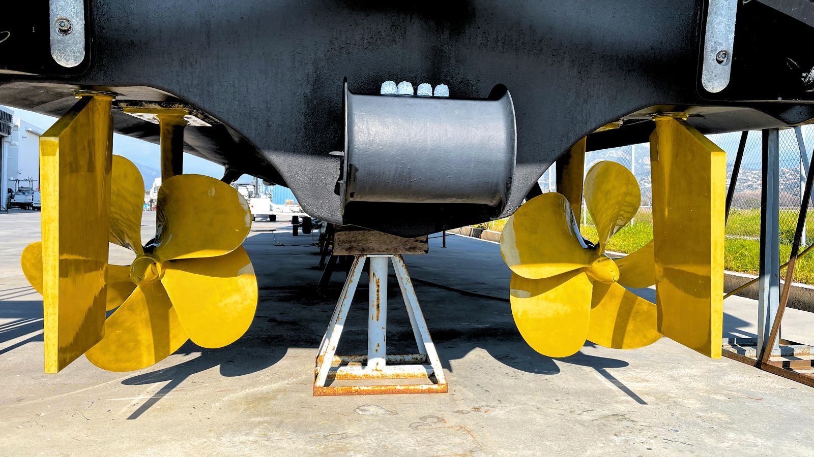 https://propspeed.sgp1.digitaloceanspaces.com/Propspeed-Product/Propspeed-Gallery/6-Propspeed-marine-coating.jpg